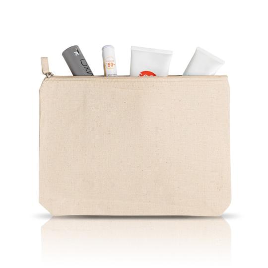 Necessaires