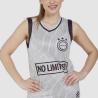 T-shirt promocional de basquetebol com decote em V (Produção)