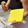 Bolsa de Couro Reciclada Para Tablet/Computador  10/11" INE