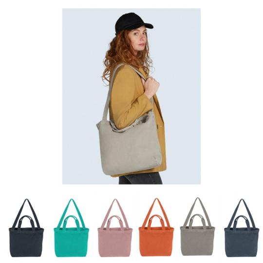 Double-handle bag with zip...