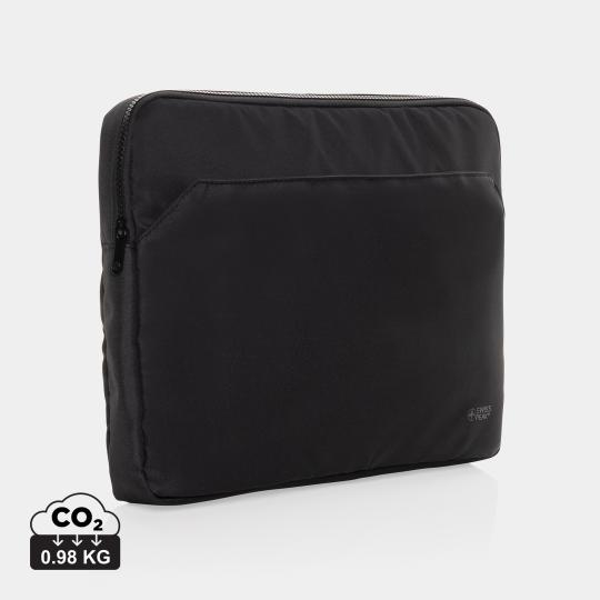 15.6-inch Swiss Peak Aware™...