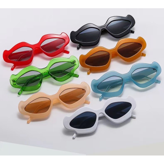 Lunettes de soleil peu...